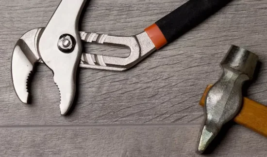 Detailansicht von zwei Werkzeugen